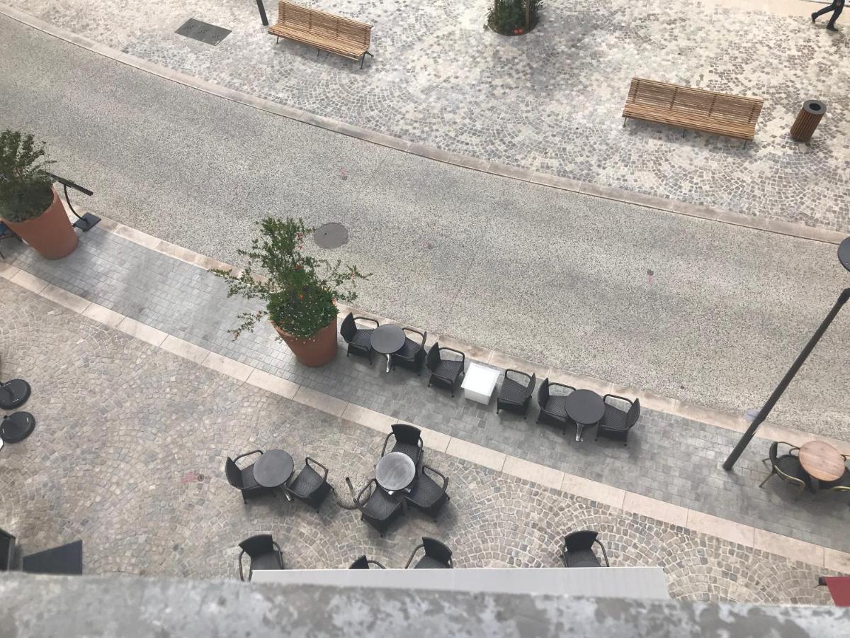 Appartement En Plein Centre Ville أبْتْ المظهر الخارجي الصورة