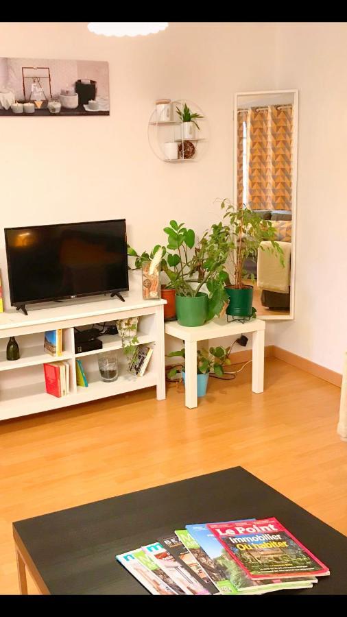 Appartement En Plein Centre Ville أبْتْ المظهر الخارجي الصورة