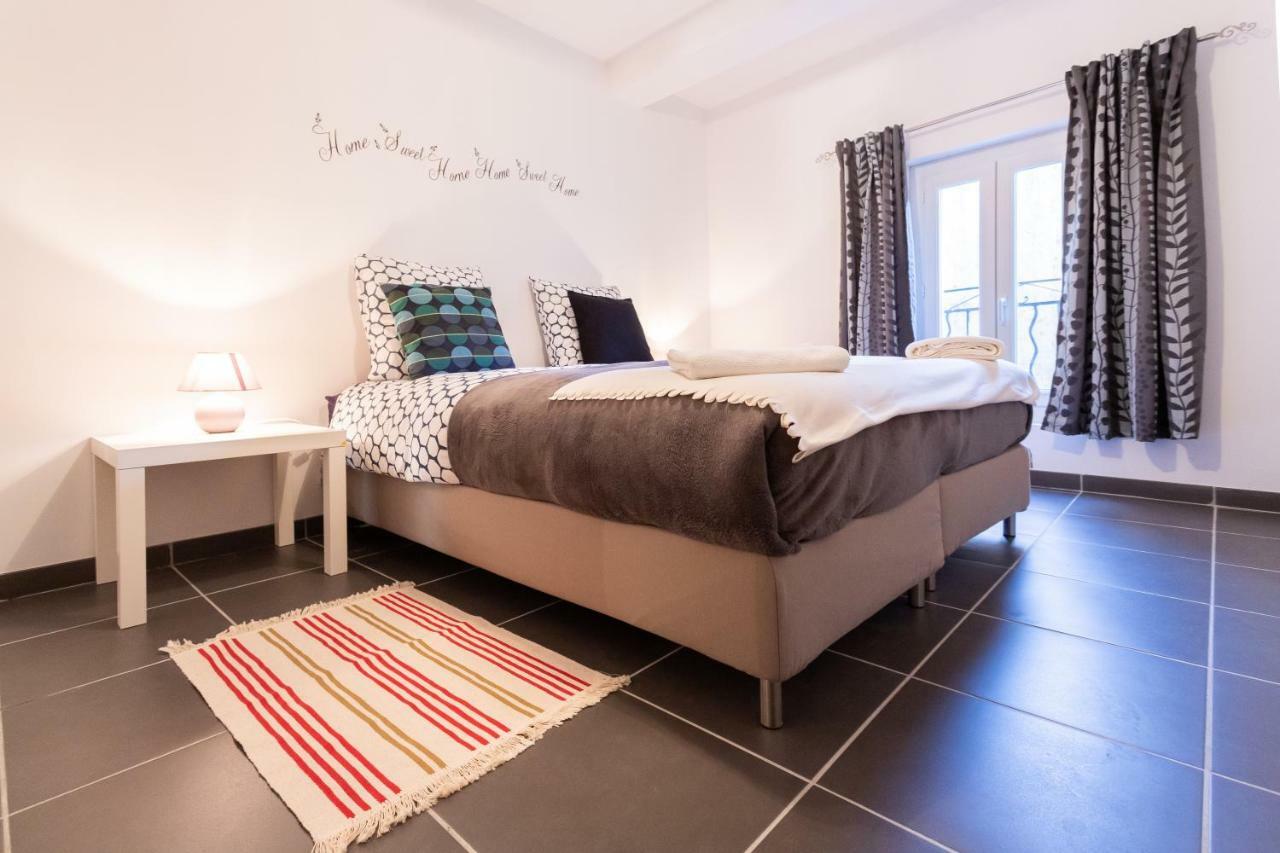 Appartement En Plein Centre Ville أبْتْ المظهر الخارجي الصورة